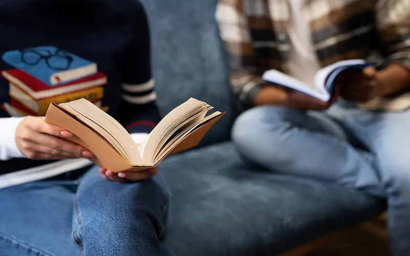 مهارتهای اجتماعی، تقویت کنندههای کلامی و غیرکلامی در مددکاری اجتماعی