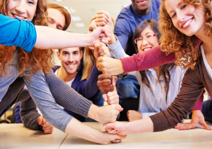 تاب آوری و مددکاری اجتماعی