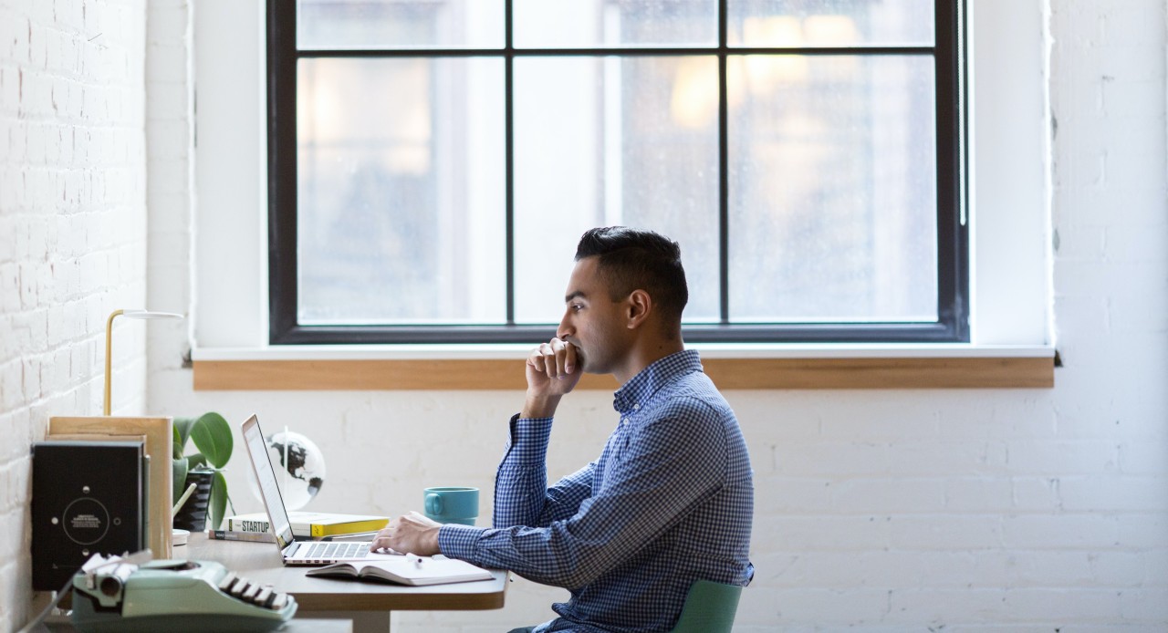 تأثیر رسانه های اجتماعی بر سلامت روان: چالش ها و راهبردهای تاب آوری