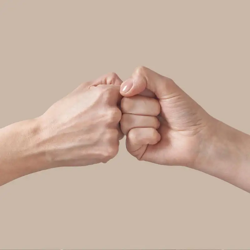 رسانه تاب آوری و خانه تاب آوری، تفاوتها و شباهتها