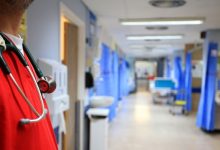 بررسی اثربخشی آموزش تاب آوری بر کاهش فرسودگی شغلی