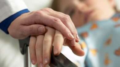 تاب‌آوری بیماران خاص و خانواده‌ها در مواجهه با چالش‌های اقتصادی