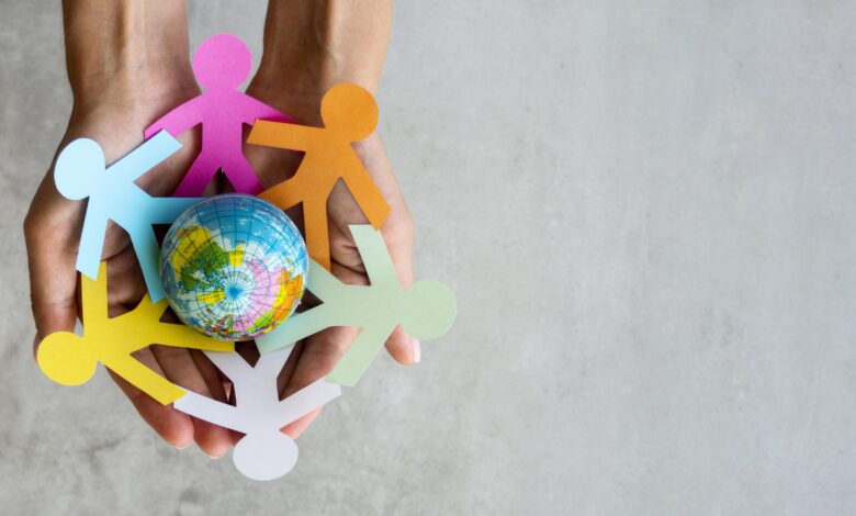 تابآوری اجتماعی: مقاومسازی جامعه در برابر بحرانها